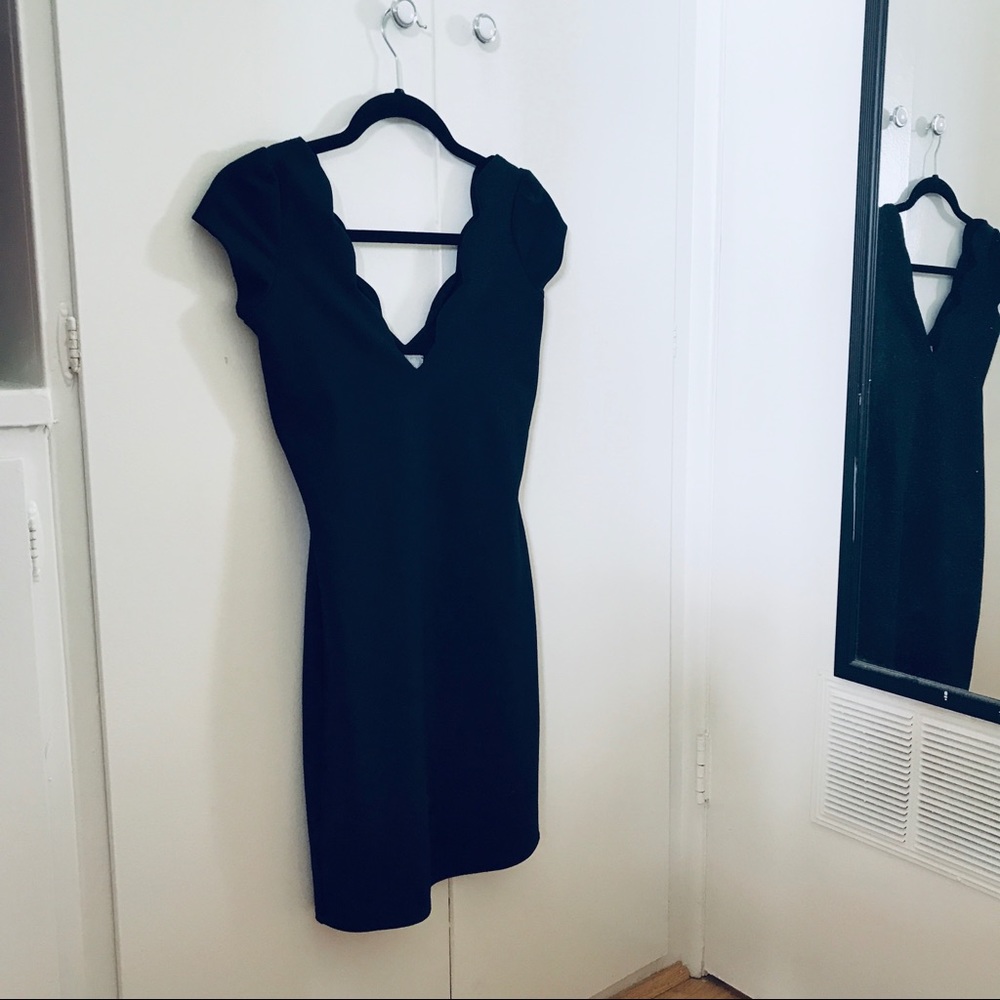 Cooperative ▪️ black ponte v-neck bodycon dress
